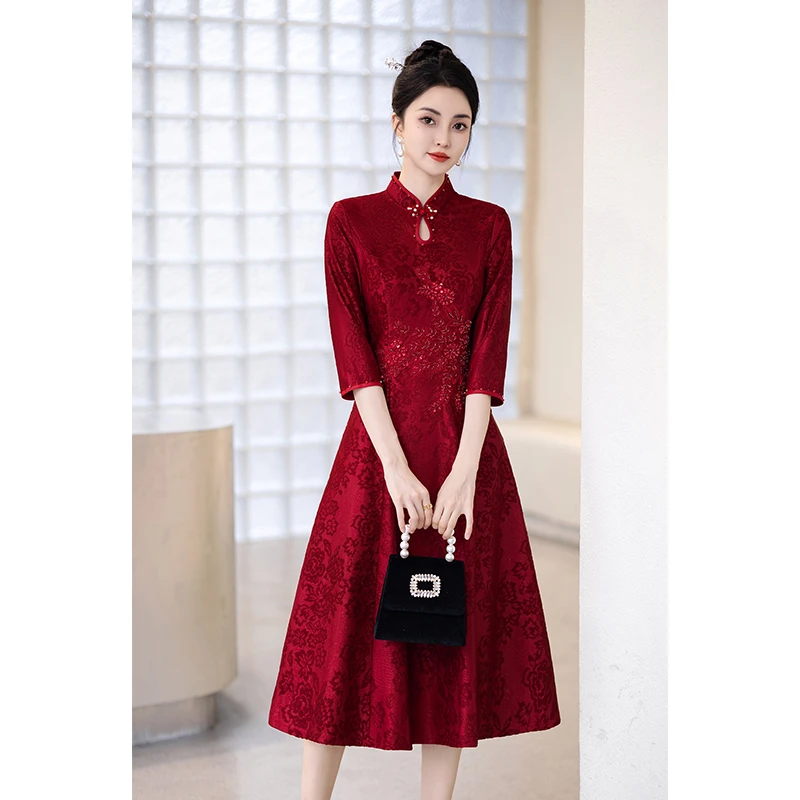 A摆裙结婚礼服酒红色旗袍中式喜婆婆喜喜妈妈礼服2025新款爆款