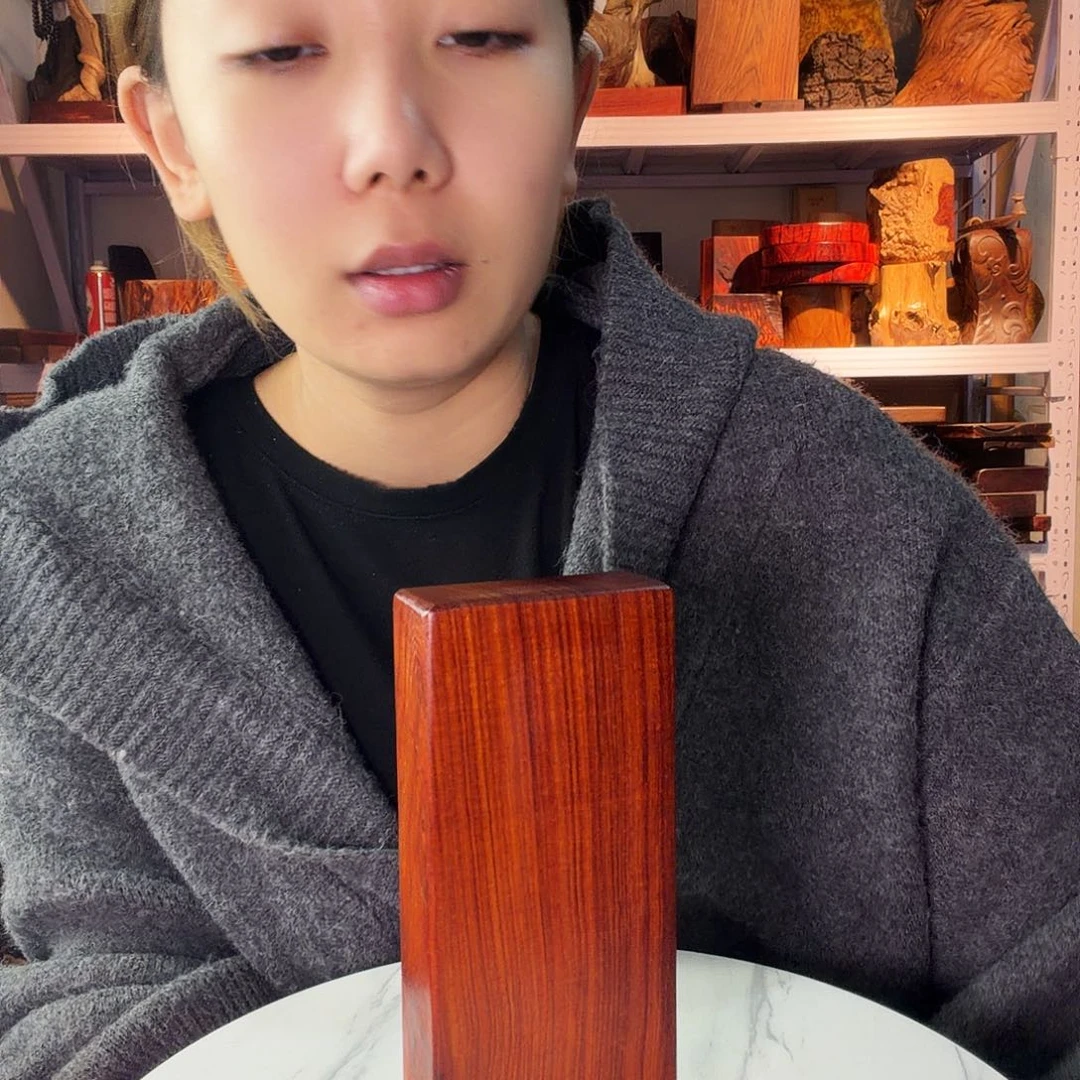 紫檀木类端景台滑**坊