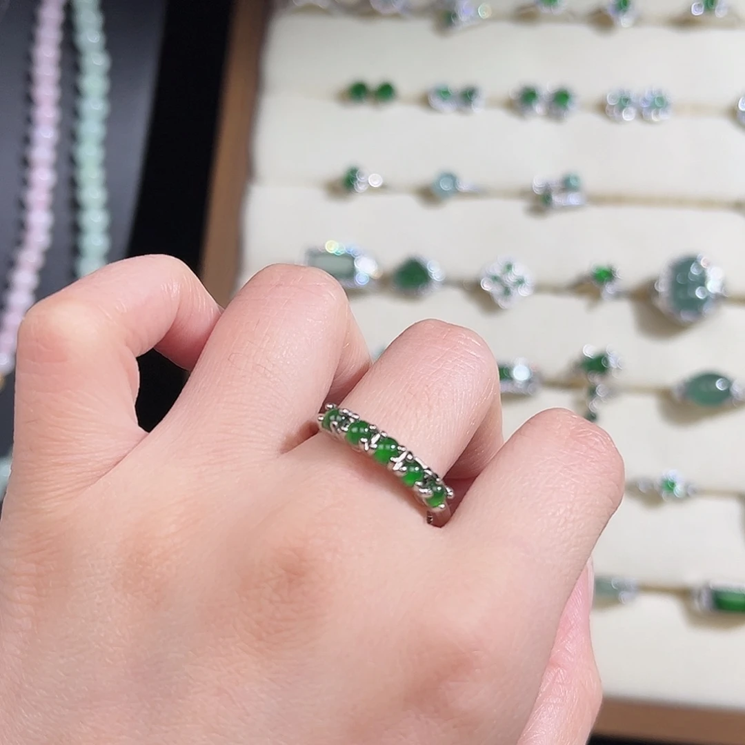 翡翠未镶嵌戒指天然