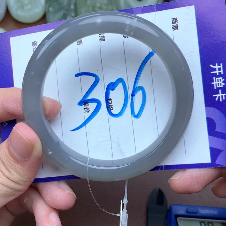 未镶嵌手镯和田玉60