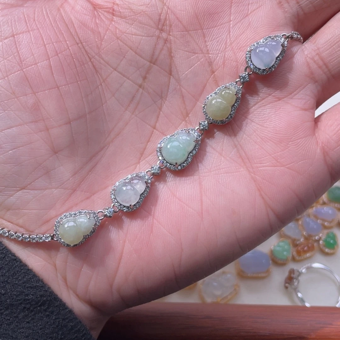 这***子翡翠银S925镶嵌颈饰