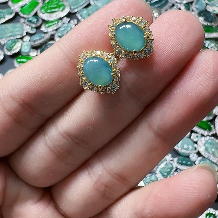 翡翠颈饰未镶嵌天然A货翡翠放漏