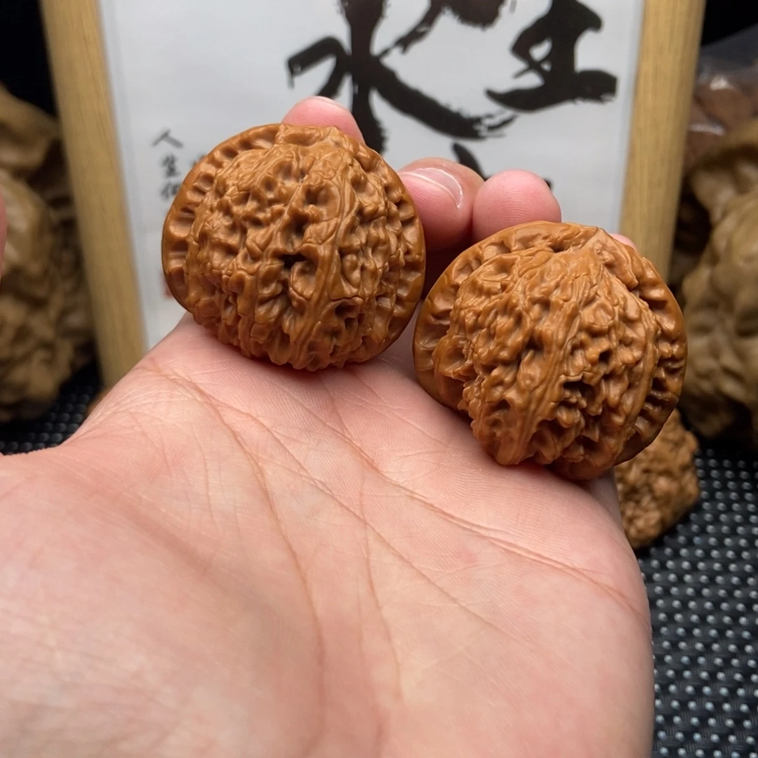 吊坠文玩核桃41三角白