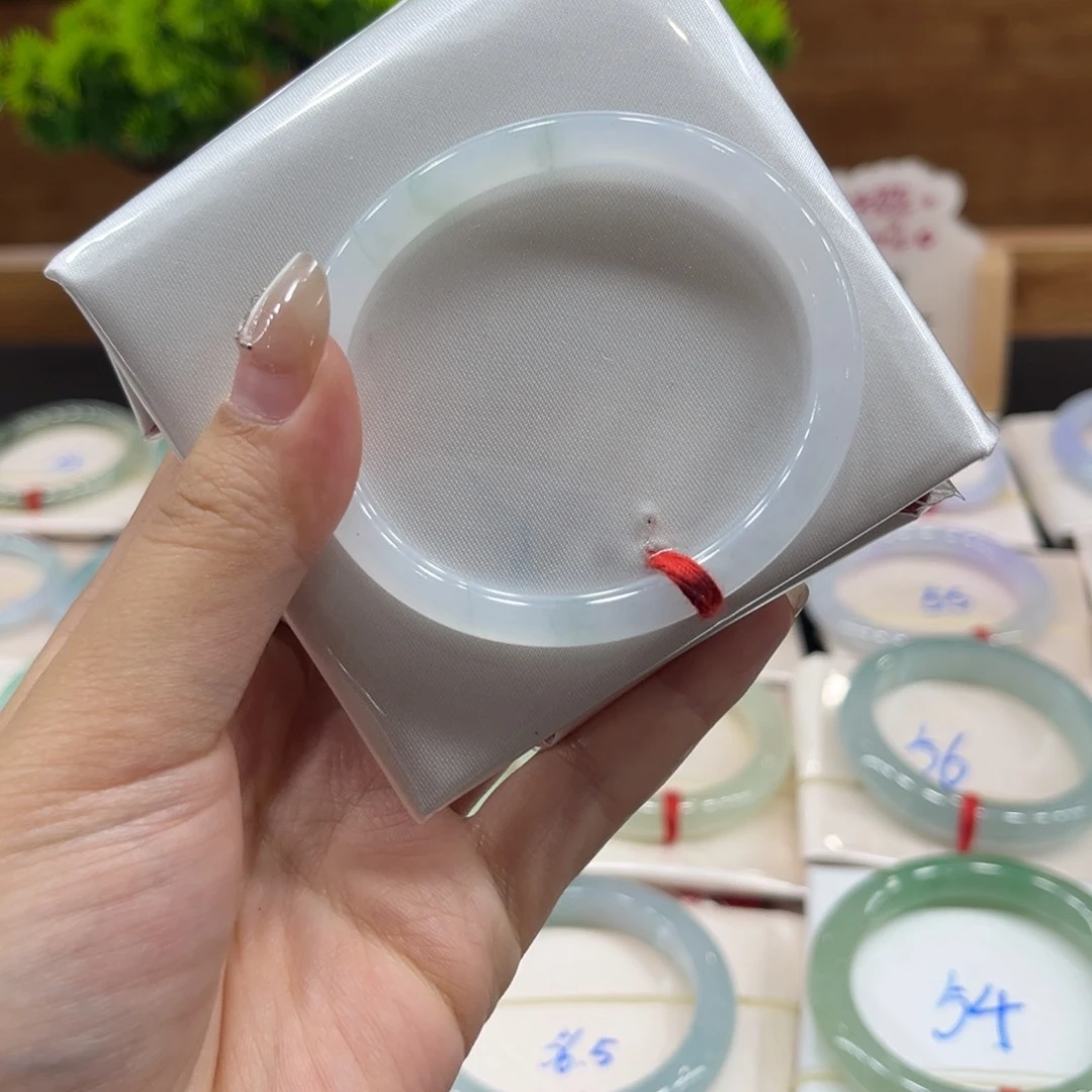 翡翠手镯未镶嵌54贵妃