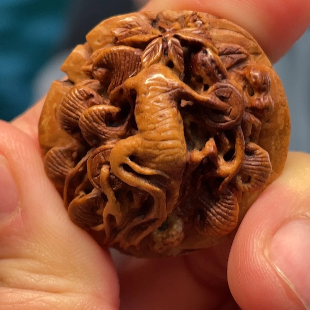 桃核人生如意核雕作品