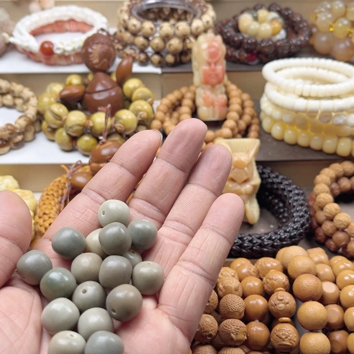 【闪购商品】吊坠紫金鼠屎**的