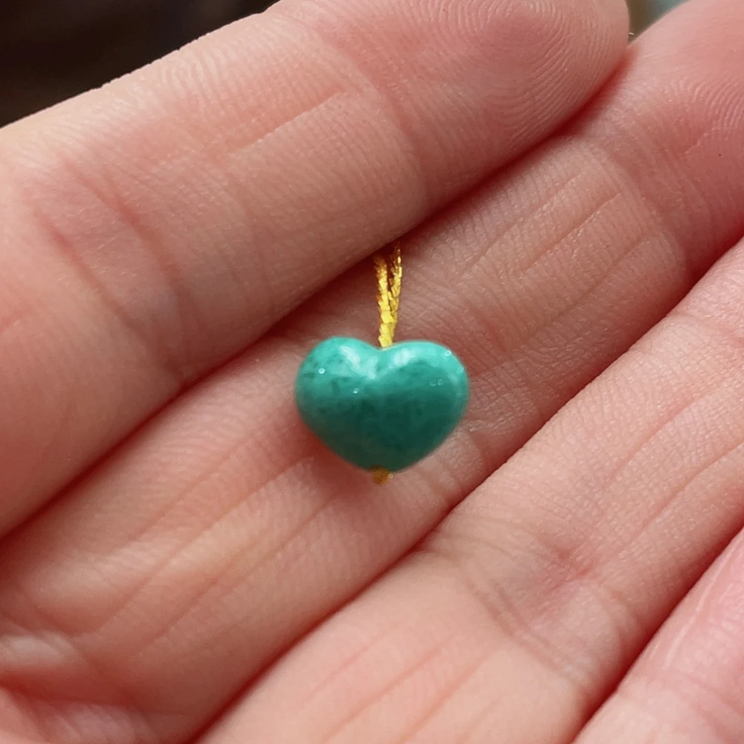 绿松石颈饰未镶嵌