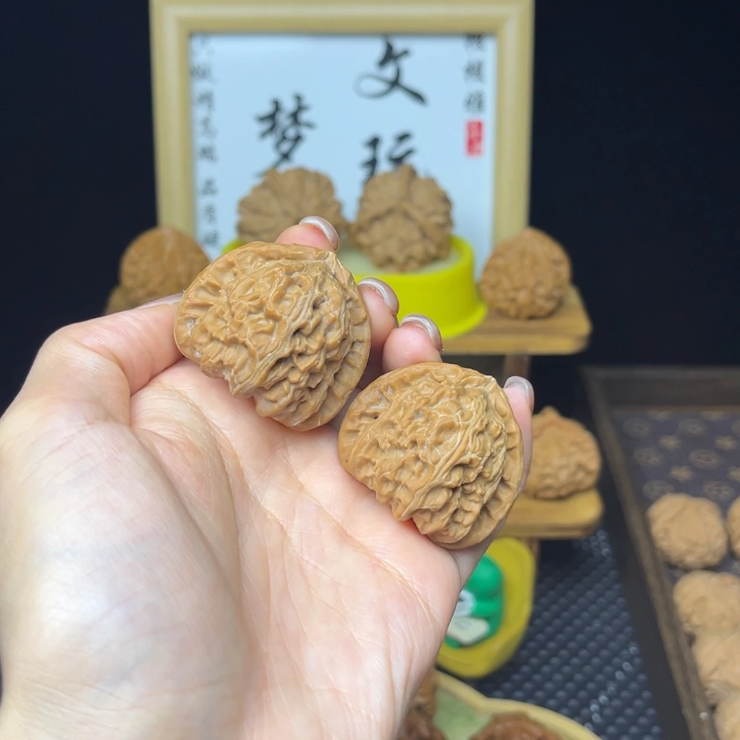 文玩核桃吊坠三角白38➕白茬