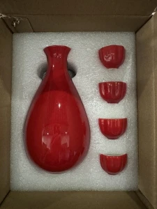 红瓷酒具(1壶4杯)