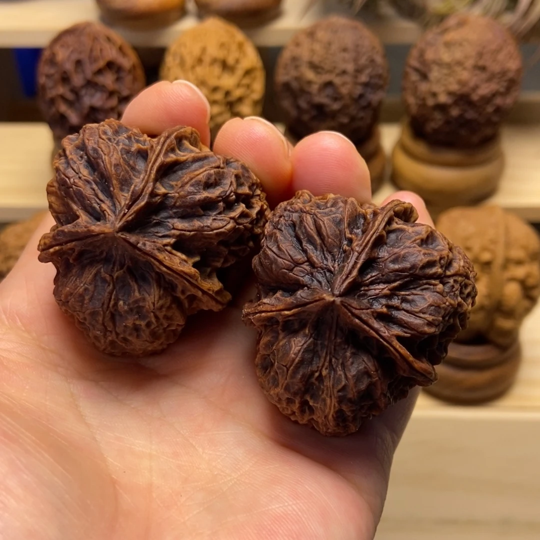 文玩核桃把件芙蓉三棱41