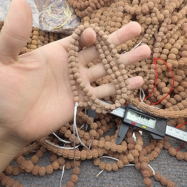 巍***魏金刚菩提吊坠佛手