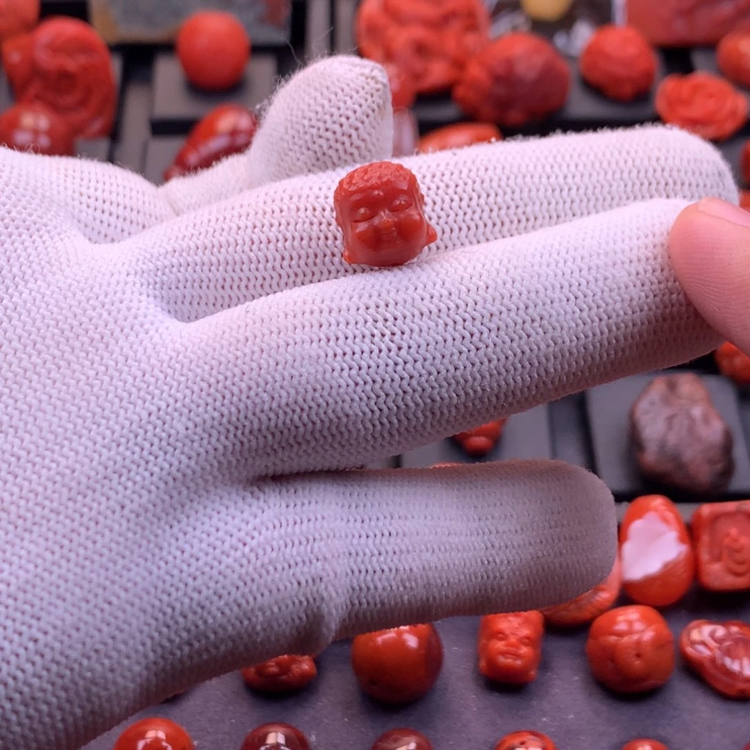 南红玛瑙未镶嵌精工雕刻柿子红宝宝佛配珠11mm