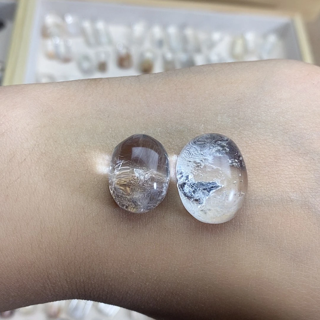 未镶嵌颈饰水晶笑**啦水晶