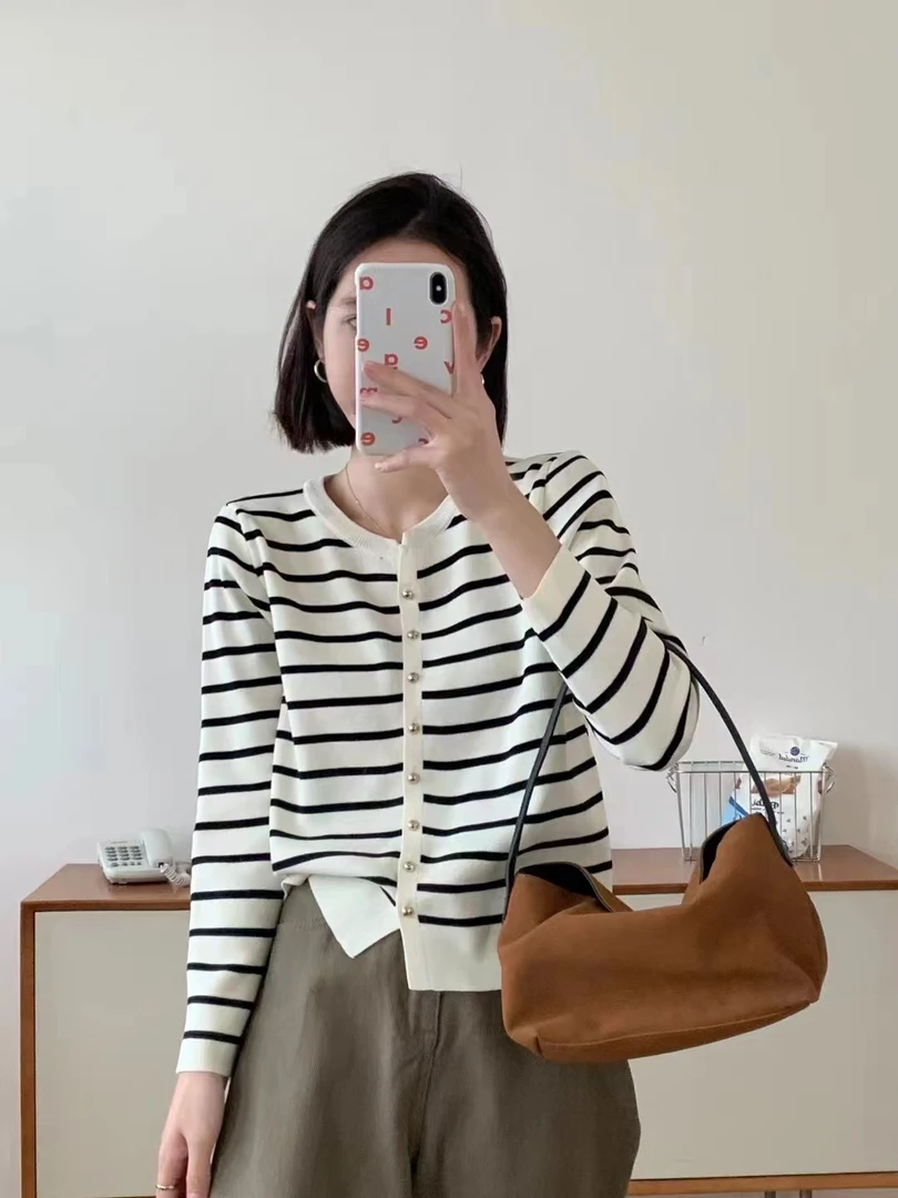 A07-早秋新款法式小香风条纹针织开衫短外套外搭上衣长袖毛衣外套