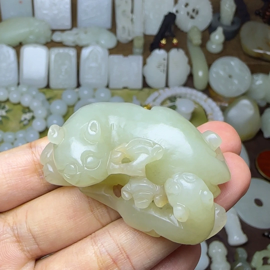 和田玉未镶嵌挂件