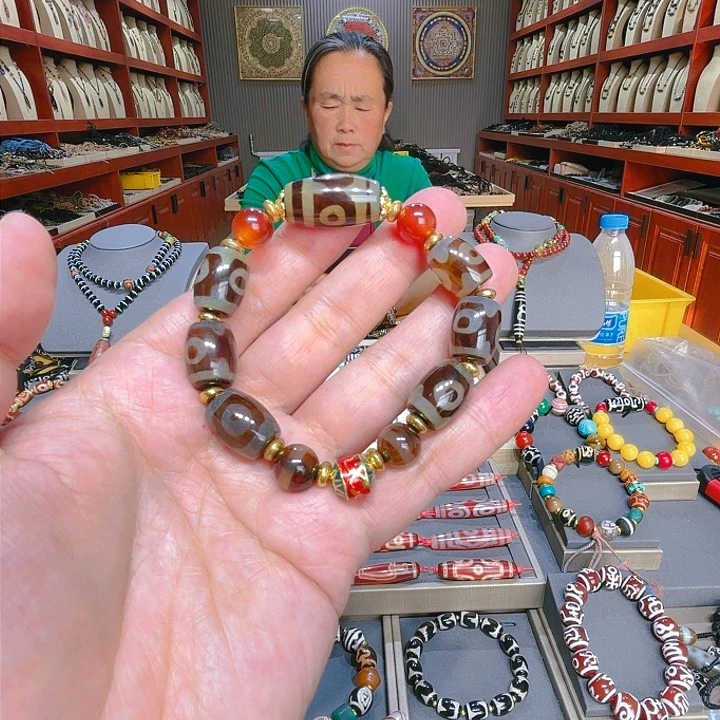 未镶嵌玛瑙/玉髓珠宝奇石