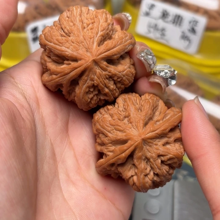 文玩核桃吊坠43-38919-02