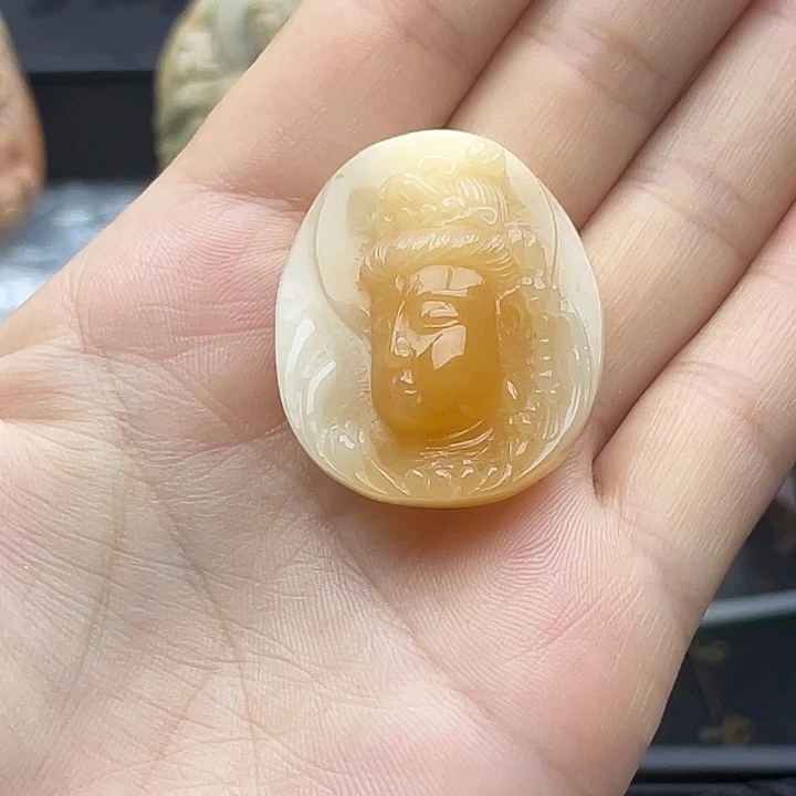 石英质玉未镶嵌吊坠