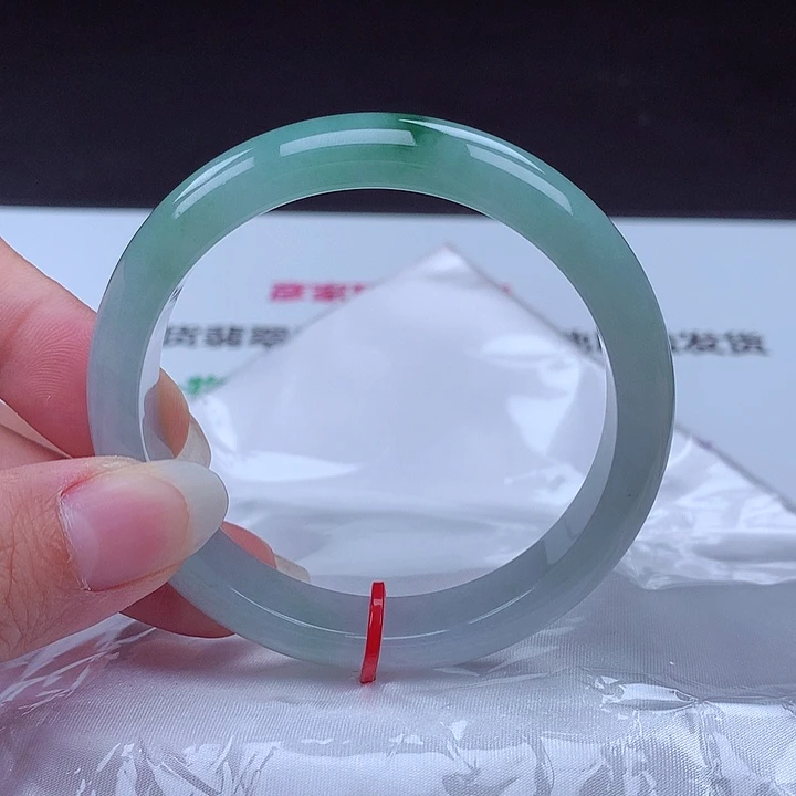 翡翠手镯未镶嵌手镯001541