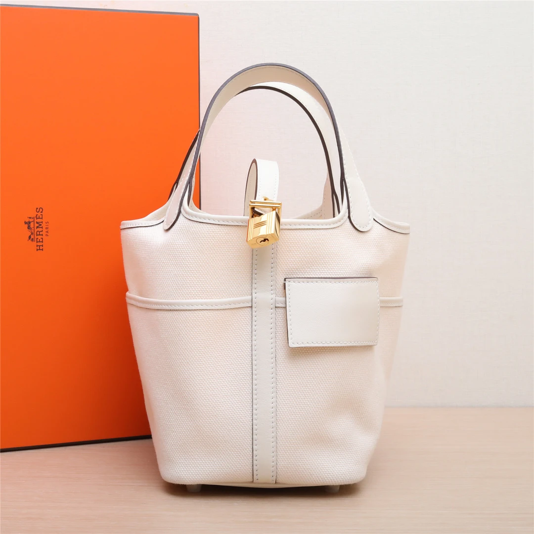全新未使用 Hermes/爱马仕 积分佳珊5432 菜篮子18奶油白 帆布U刻