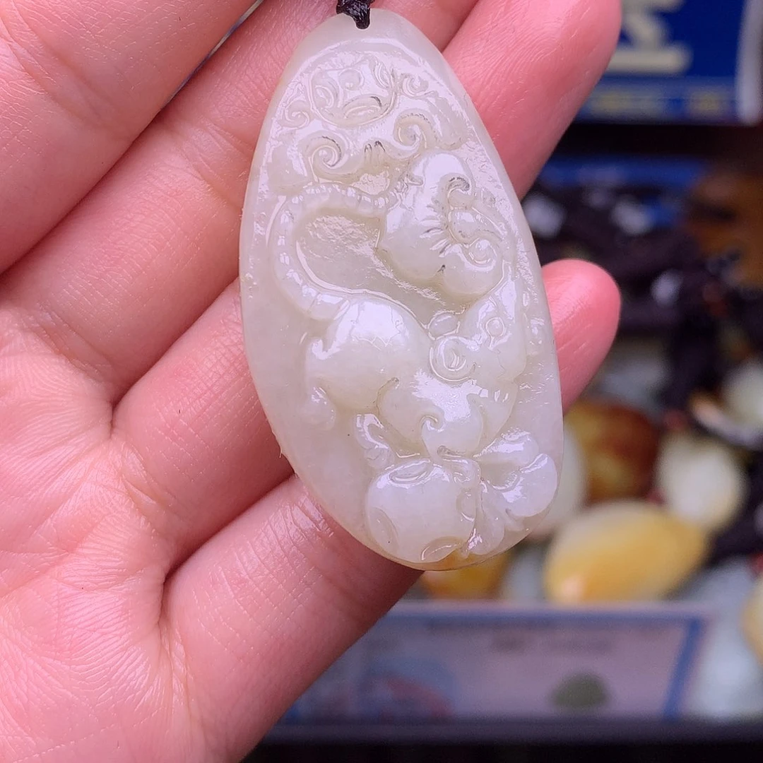 和田玉颈饰未镶嵌