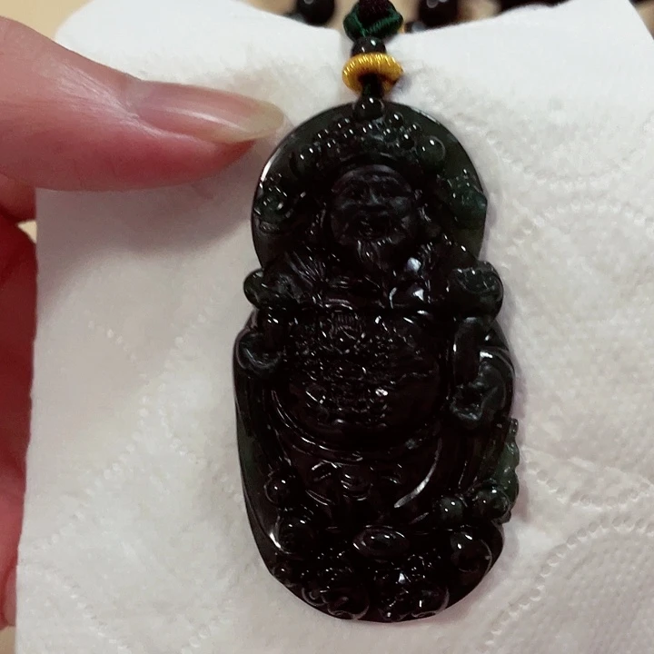 翡翠颈饰未镶嵌翡翠L