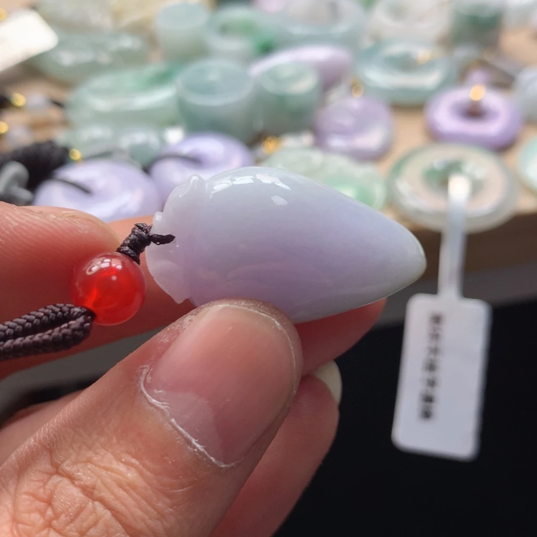 颈饰未镶嵌翡翠吊坠