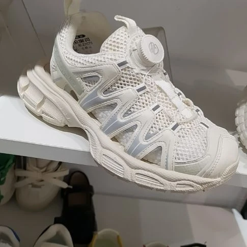 35码  运动休闲鞋子