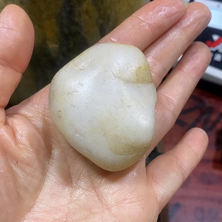未镶嵌和田玉（糖玉）挂件