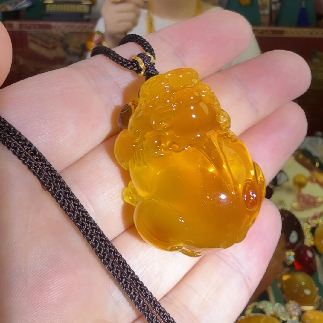蜜蜡未镶嵌吊坠(赠链)
