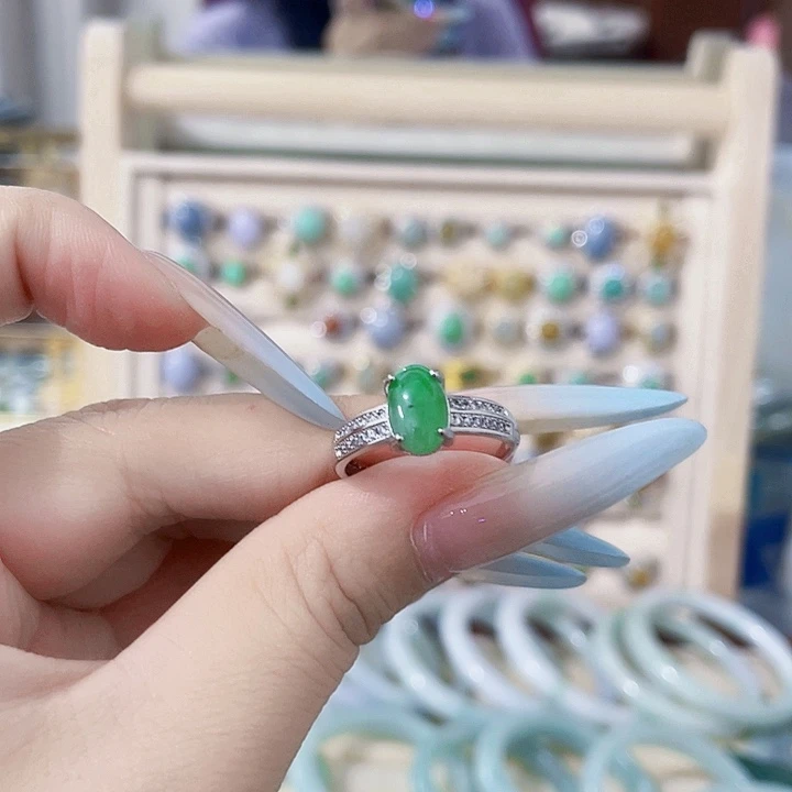 翡翠未镶嵌颈饰天然翡翠Ａ货