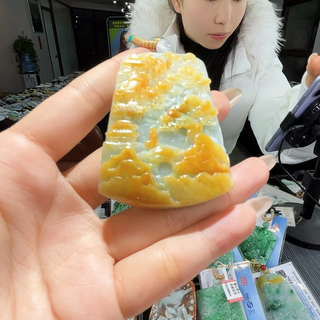 颈饰未镶嵌翡翠一
