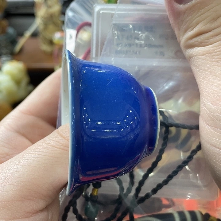 曹***旭瓷片精美雕刻精美