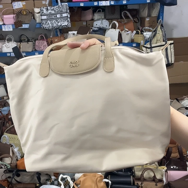 塑料午****妈健健康康平平安安