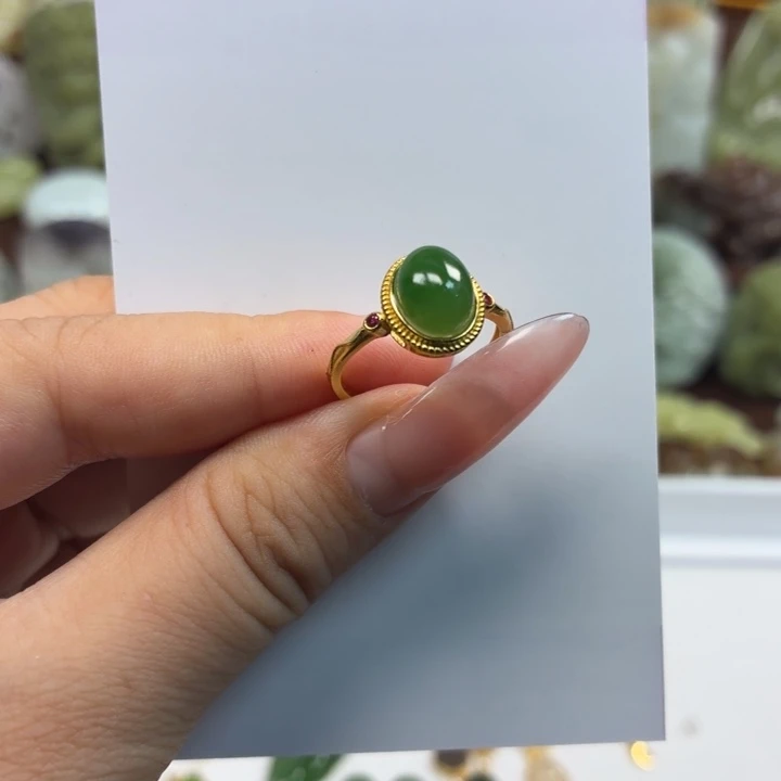 和田玉18K金镶嵌颈饰