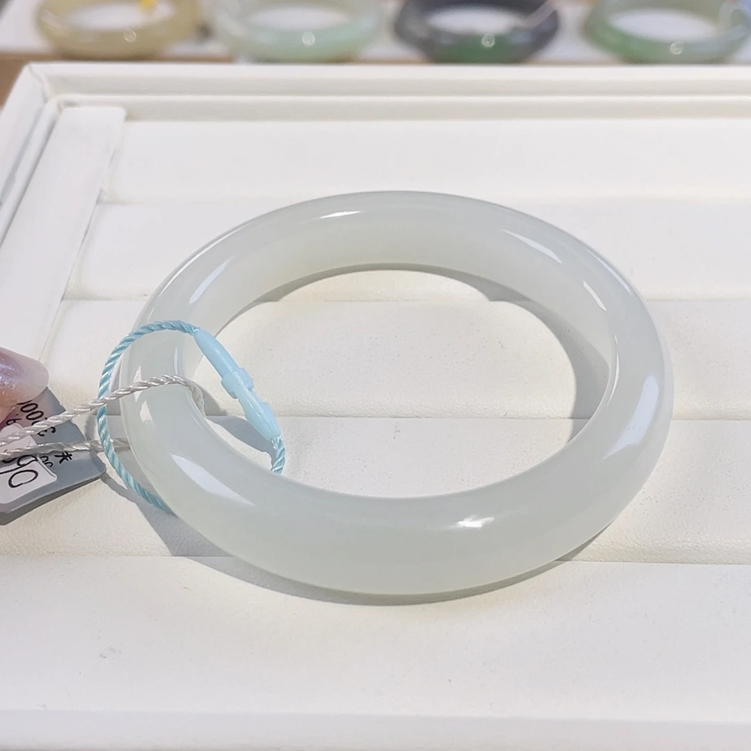 和田玉未镶嵌手镯暖白老钢板