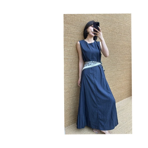 【艺术家】设计感舒适连衣裙～（带丝巾）