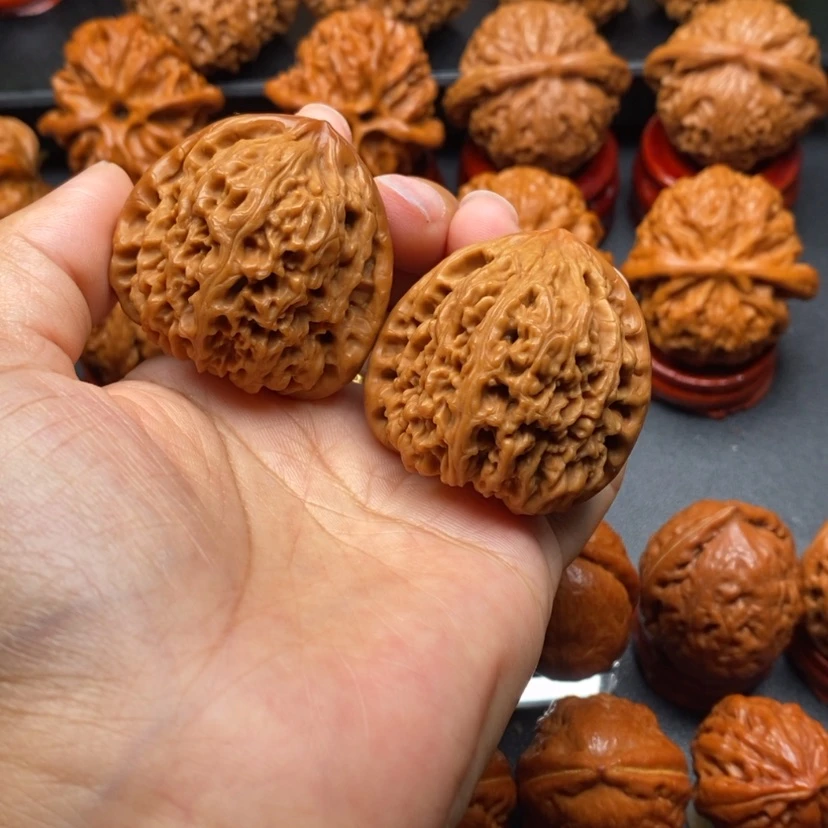 【闪购商品】文玩核桃把件40南疆石
