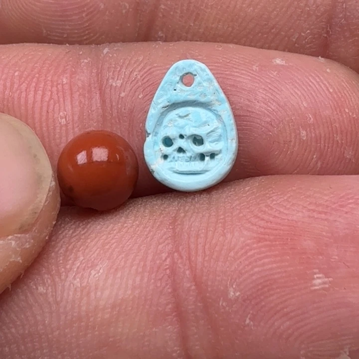 南红玛瑙未镶嵌珠宝奇石