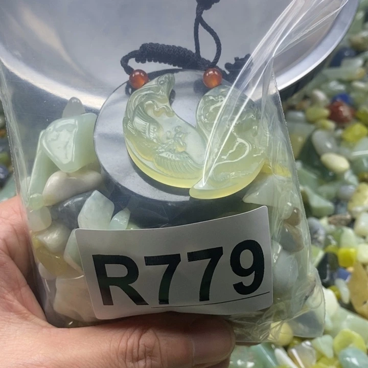 蛇纹石玉未镶嵌鱼缸石