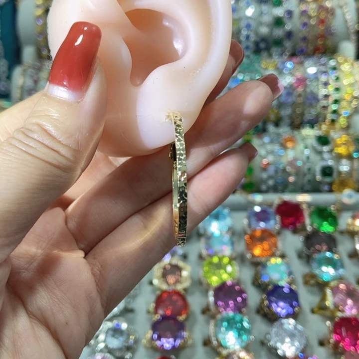 66锆石（处理）耳圈