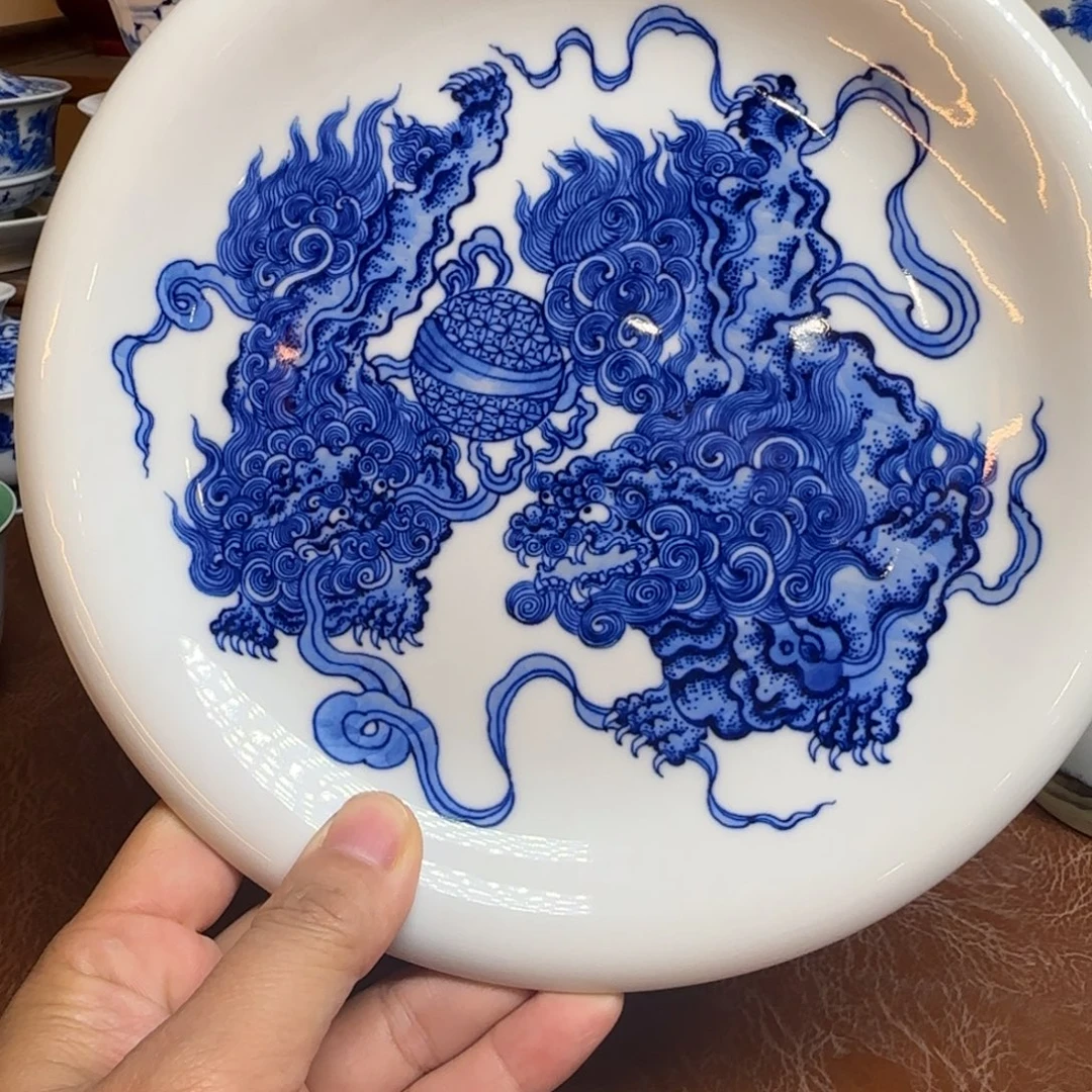 今天晚上的月亮很圆