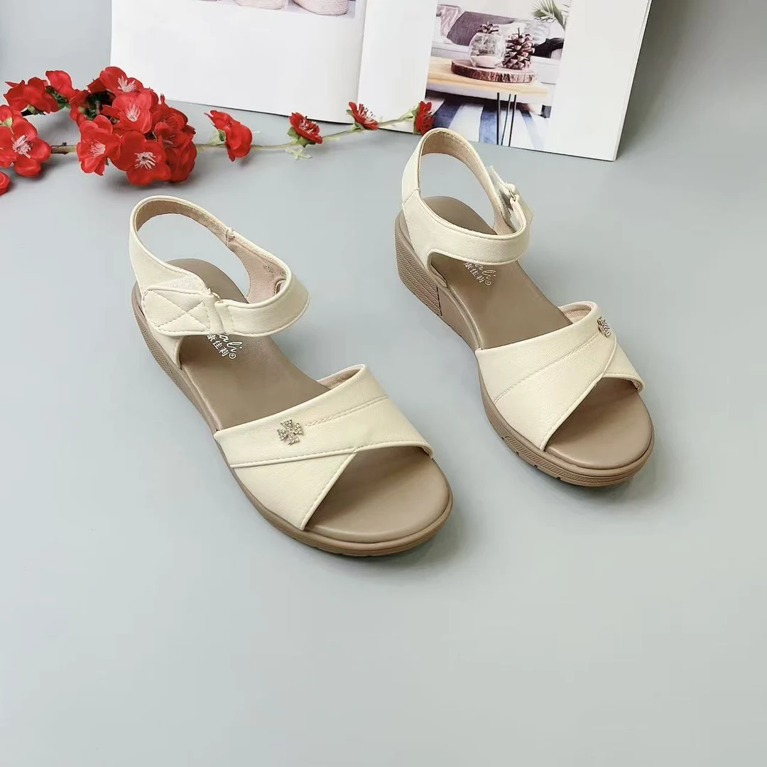 6501夏季新款时尚百搭厚底凉鞋