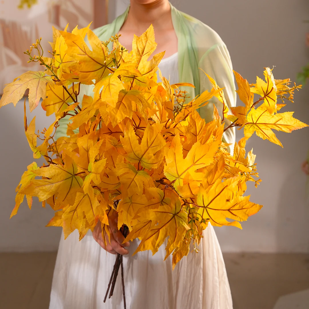 枫叶 秋枫叶  高级感带果新品 简约风 绢布材质仿真花