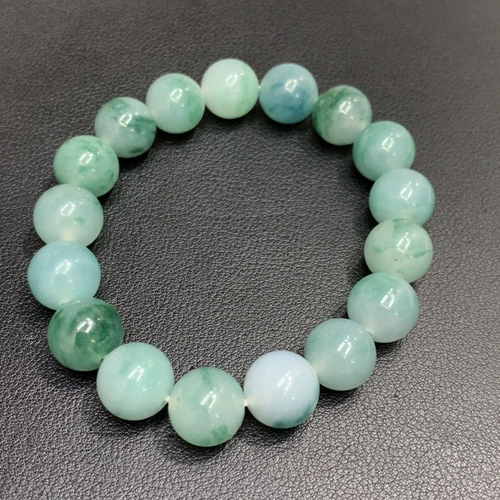 翡翠未镶嵌颈饰珠子