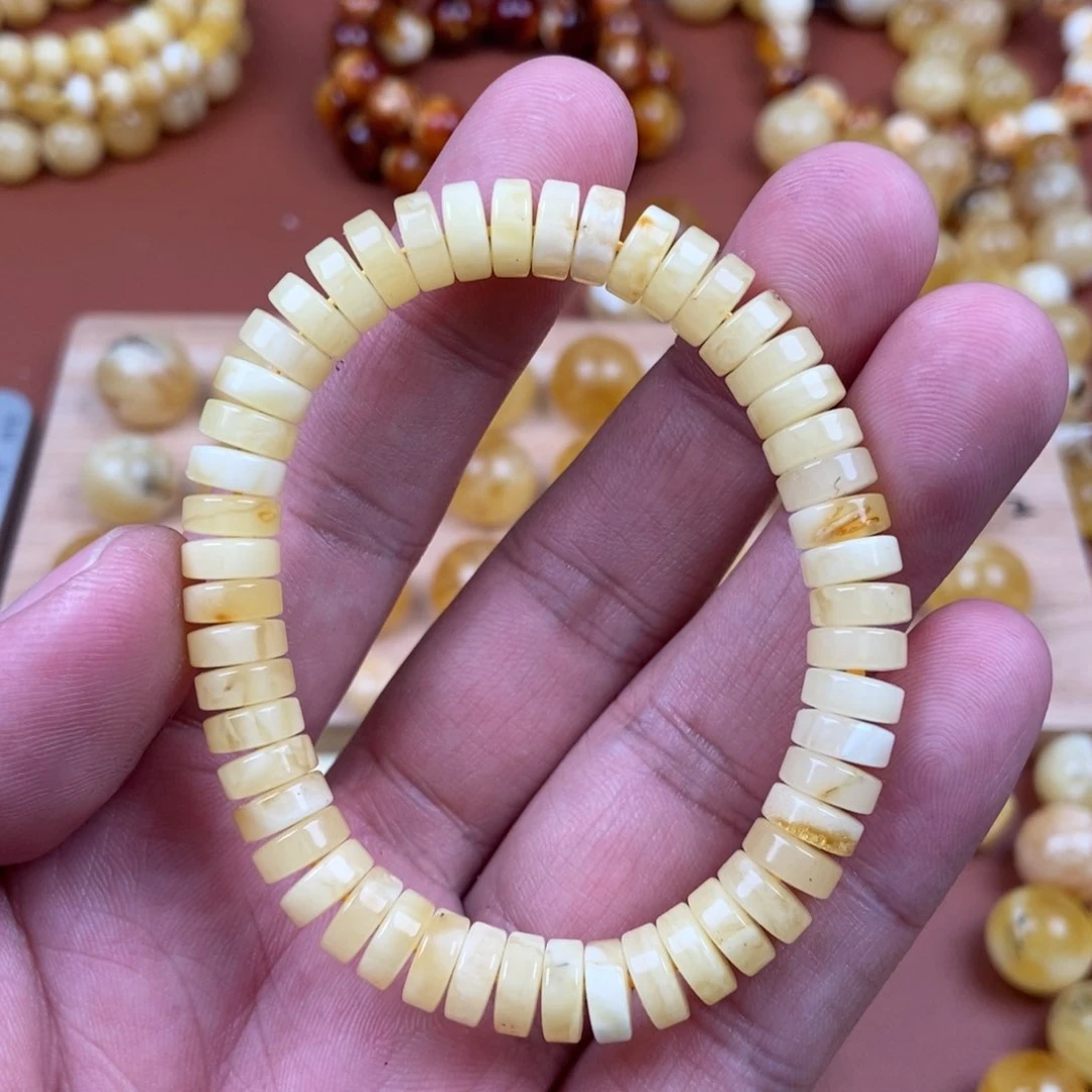 蜜蜡裸石未镶嵌蜜蜡