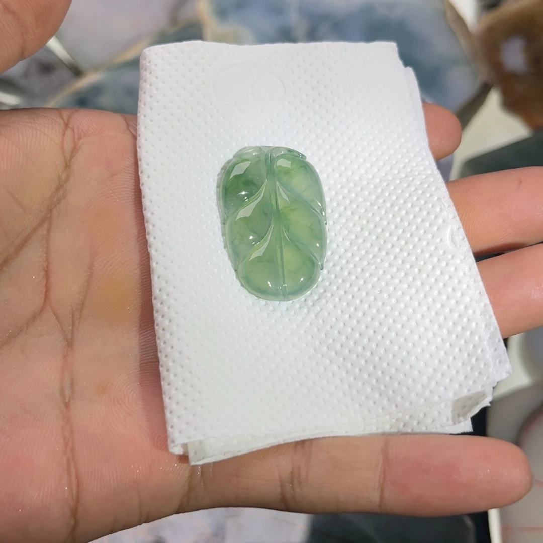 翡翠未镶嵌颈饰纯天然缅甸翡翠叶子A货