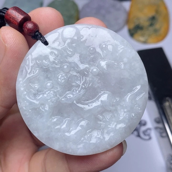 颈饰未镶嵌翡翠翡翠