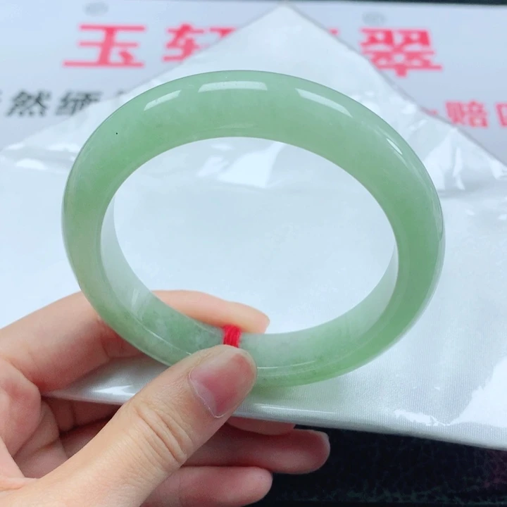 翡翠手镯未镶嵌翡翠手镯57