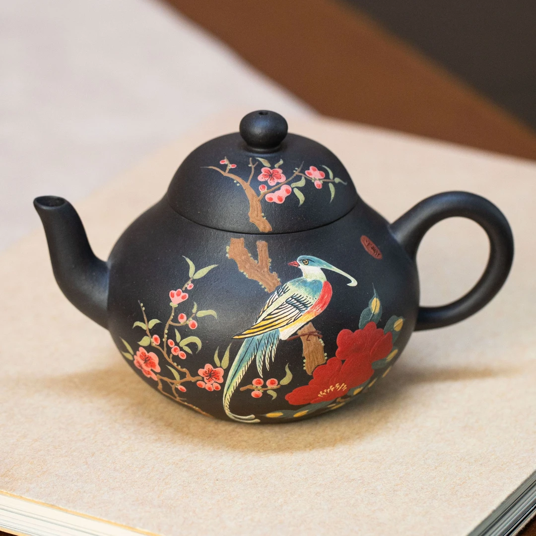 9121宜兴紫砂茶具 黑墩头泥料堆绘花鸟壶 220cc左右YST